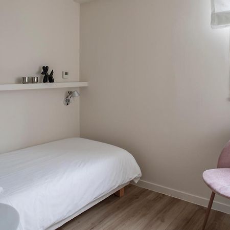 Les Suites De Catherine, La Si Calme Nancy Buitenkant foto