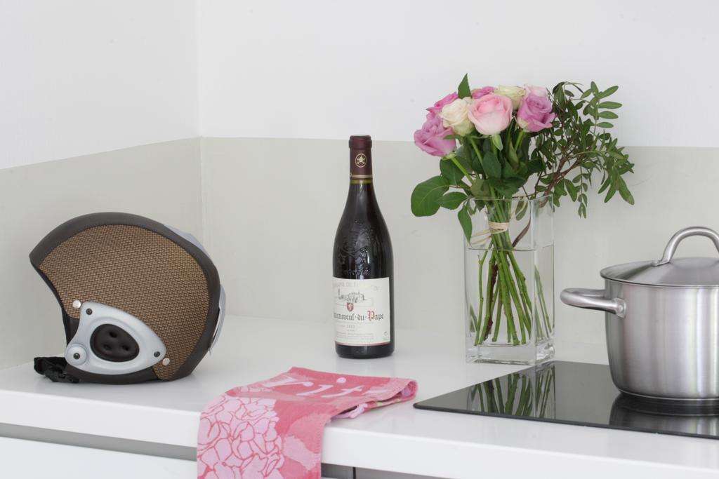 Les Suites De Catherine, La Si Calme Nancy Buitenkant foto