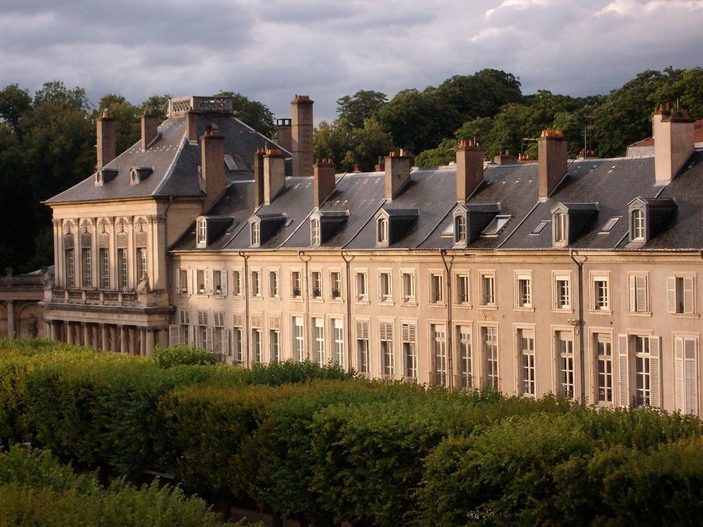 Les Suites De Catherine, La Si Calme Nancy Buitenkant foto
